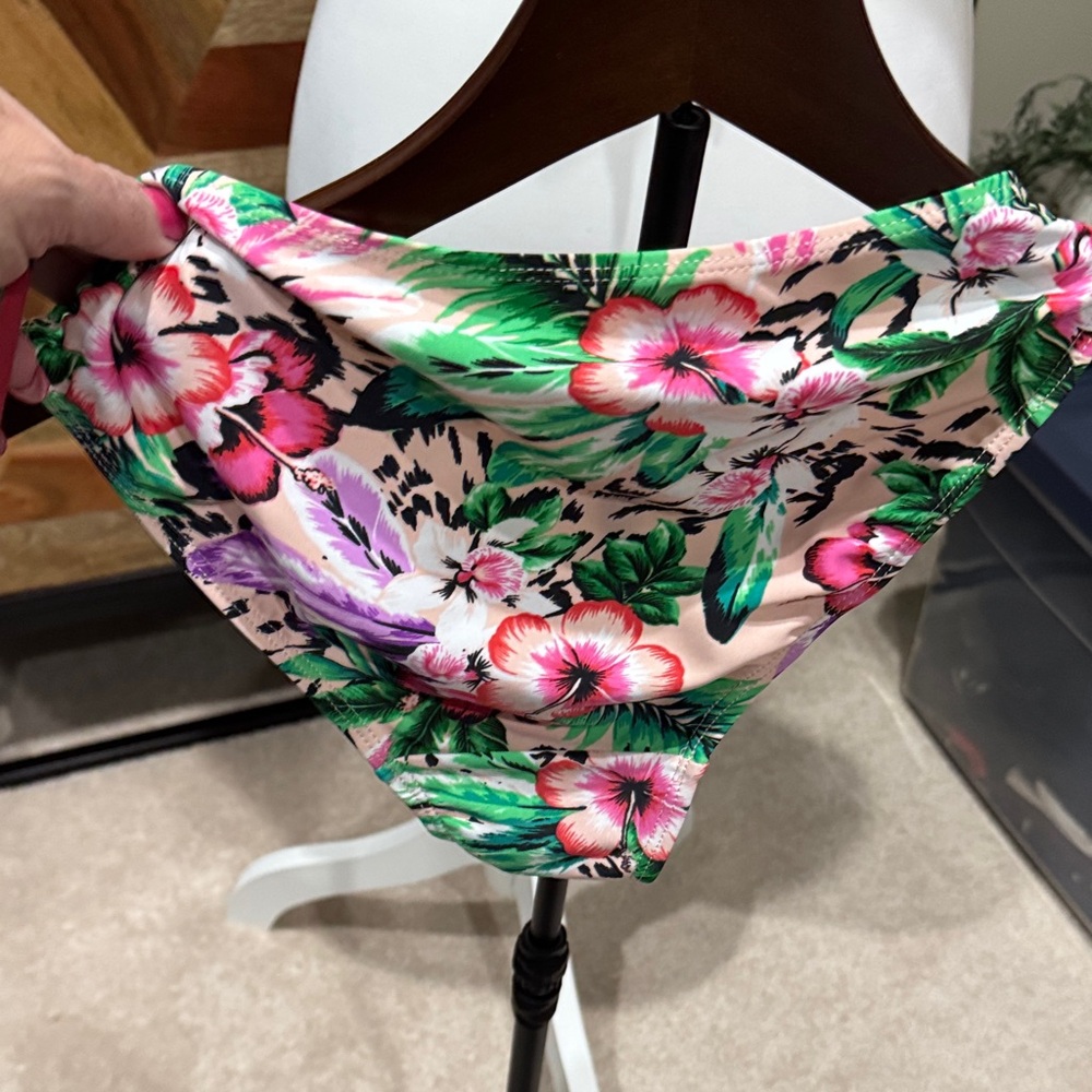 Tropical Pink Floral Halter Bikini Set - Picture 4 of 5